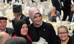 "Devlet Ana"ya Muhteşem Veda! Afyonkarahisar Valisi Kübra Güran Yiğitbaşı için veda töreni düzenlendi