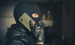 Afyon'da  İş Makinesi Vaadiyle 250 Bin TL Dolandırdılar: 2 Kişi Tutuklandı