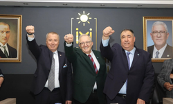 Afyon’da Ezber Bozan Bayramlaşma! Rakip Partiler Aynı Masada