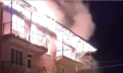 Dinar’a bağlı Tatarlı’da korkutan çatı yangını! Alevler kısa sürede büyüdü