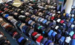 Bayram Namazında Camiler Taştı! Afyon’da Sabahın İlk Saatlerinde Yoğunluk