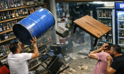 Afyon'da Tekel Bayisinde Dehşet Anları! Varil, Parke Taşı ve Masa Havada Uçuştu