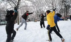 5 Mart Perşembe Afyon'da okul yok mu (Afyon Valiliği- Kar Tatili)? Afyon okullar tatil mi?