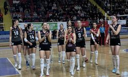 Yüntaş Dolu Dizgin: Alfemo Zerenspor’u 3-0’la Geçip Gözünü Finale Dikti!