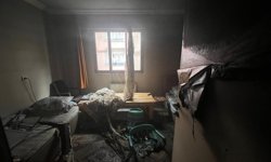 Turgutlu’da Korku Dolu Dakikalar! Kendi Evini Yakıp Kaçtı, Linç Edilmekten Polis Kurtardı!