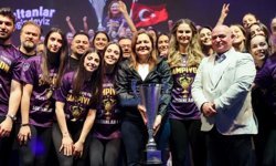 Sultanlar Ligi’ne yükselen Zaferin Sultanları'na coşkulu kutlama