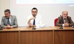 AKÜ İİBF’de yurt dışında lisansüstü eğitim programları tanıtıldı