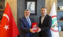 Milletvekili Özkaya'dan Afyonkarahisar Eczacı Odası’na ziyaret