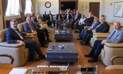 AK Parti Afyonkarahisar heyetinden Başkan Siper’e tebrik ziyareti