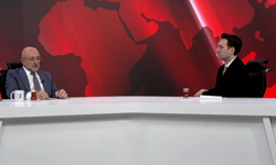 Başkan Şahin’den Sert Mesajlar: “Algıyla Belediyecilik Olmaz, Tezi Olmayanla Tartışmayız!”