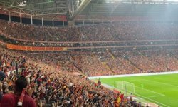 TRİBÜNLERDE DERBİ ALARMI: GALATASARAY FENERBAHÇE MAÇINDA CEZALI DURUMA DÜŞER Mİ? TARAFTARDAN KÜFÜR UYARILARI