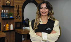 Afyonkarahisar’da Ezber Bozan Hikaye! Kadın Berber Ön Yargıları Yıktı, Randevular Dolup Taşıyor