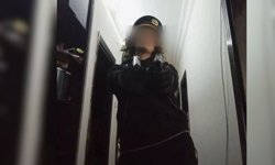 Okul Saldırganından Kan Donduran Görüntüler: Polis Üniforması ve Babasının Silahlarıyla Poz Vermiş