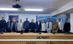 AK Parti Afyonkarahisar’da Dijital Okuryazarlık Eğitimi Tamamlandı