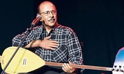 Neşet Ertaş Kimdir ? Bozkırın Tezenesi Neşet Ertaş'ın Eserleri ve Hayatı