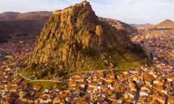 Afyonkarahisar’da Bahar Güneşi: Bugün Gökyüzü Keşfe Açık!