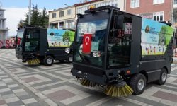 Şuhut’ta temizlik filosu güçlendi: 2 yeni yerli araç hizmete girdi