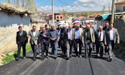 Afyonkarahisar’da Köy Yollarında Konfor Artıyor! Turgay Şahin İnceledi: Göynük Yolu Sıcak Asfaltla Buluştu!