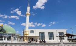 Siyasetten Manevi Mesai: AK Parti Heyeti İbadete Açılan Battalgazi Camii’nde!