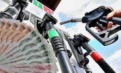 Araç sahiplerine müjde: O tarihte benzine dev indirim geliyor!
