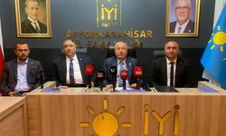 İYİ Parti Afyonkarahisar teşkilatı bayramlaşma programında bir araya geldi