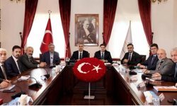 Bakan Yardımcısı Bağcı, Vali Aktaş’ı Ziyaret Etti: Afyon’da Tarım Gündemi Masaya Yatırıldı