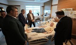 Ak Parti Afyonkarahisar heyetinden Cengiz Üstün’e geçmiş olsun ziyareti