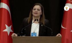 Ak Parti'ye katılan Burcu Köksal'dan ilk açıklama: "Ailenin kutsallığına inananlarla aynı yolda yürüyeceğim"
