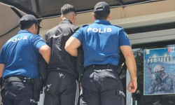 Afyonkarahisar Yeşilyol’da pes dedirten olay: Kızlar arasındaki kavgayı ayıran yaşlı adama bıçakla saldırdı!