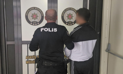 22 YIL HAPİS CEZASIYLA ARANIYORDU, ARTIK PARMAKLIKLAR ARDINDA!