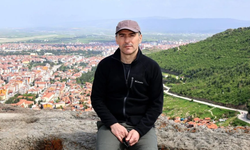 Vali Dr. Naci Aktaş Karahisar Kalesi’nin Zirvesinde: “Tüm Vatandaşlarımızı Bu Eşsiz Manzaraya Bekliyoruz”