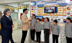Sandıklı’da Akran Nezaketi Rüzgarı: Akharım Atatürk Ortaokulu’ndan Örnek Proje