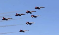İstanbul F16 jet sesleri neden geliyor? İstanbul'da patlama mı oldu?
