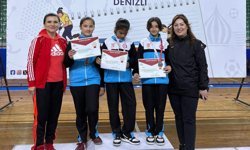 Yunus Emre Ortaokulu’ndan Büyük Başarı! Floor Curling’de Bölge İkinciliği Geldi