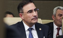 Aileler Dikkat! İnternet Denetimsizliği Geleceğimizi Tehdit Ediyor: Hasan Arslan’dan Korkutan "Okyanus" Benzetmesi