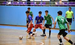 Afyonkarahisar’da futsal şöleni: 9 ilden 240 sporcu sahaya indi
