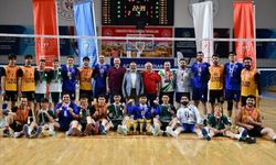 Afyon’da filede şampiyon belli oldu: Büyük erkekler voleybol müsabakaları tamamlandı