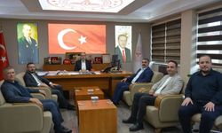 AK Parti merkez ilçe heyeti İl Sağlık Müdürü Öztürk’ü ziyaret etti