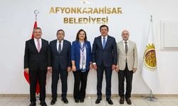 AK Parti Genel Başkan Yardımcısı Nihat Zeybekci ve beraberindeki heyetten Başkan Köksal’a ziyaret