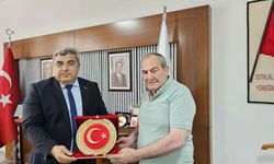 Susuz Belediye Başkanı Işılak İl Milli Eğitim Müdürü Sünnetci’yi ziyaret etti