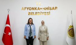 Bakan Göktaş ve beraberindeki heyet Başkan Köksal'ı ziyaret etti