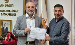 Başkan Şahin'den Kızılören teşkilatına başarı teşekkürü