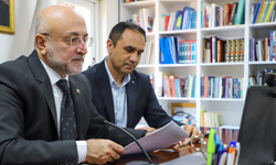 AK Parti Afyonkarahisar’da dijital dönem! Başkan Şahin 18 ilçe başkanıyla kritik toplantı yaptı