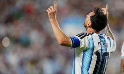 2026 Dünya Kupası'nda Messi İhtilali! Cezayir Karşısında Hem Hat-Trick Hem Tarihi Rekor