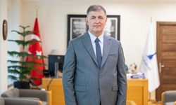 İzmir Büyükşehir Belediye Başkanı Dr. Cemil Tugay CHP’den İstifa Etti!