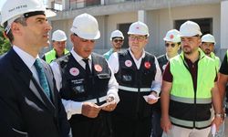Vali Dr. Naci Aktaş'tan Huzurevi İnşaatına Yakın Takip: 164 Yatak Kapasiteli Merkezde Yüzde 50'ye Ulaşıldı!