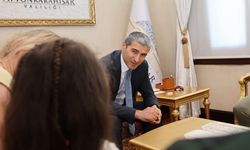 30 Haziran Koruyucu Aile Günü'nde Afyonkarahisar Valiliği'nden kalplere dokunan mesaj: "Her çocuk sevgiyi hak eder..."