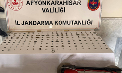Afyonkarahisar’da Tarihi Eser Operasyonu: 150 Sikke ve Obje Ele Geçirildi