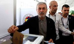Fenerbahçe'nin yeni teknik direktörü kim olacak? Aykut Kocaman Fenerbahçe'nin yeni teknik direktörü mü olacak?