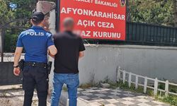 Afyonkarahisar’da Firari Hükümlü Emniyetin Takibinden Kaçamadı: Ş.D. Cezaevine Gönderildi